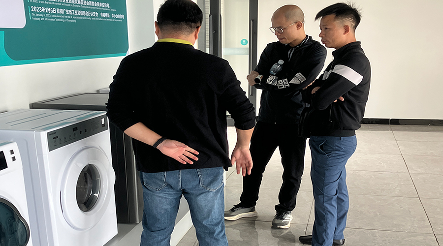 越南客戶到訪金環電器，現場拍板定合作